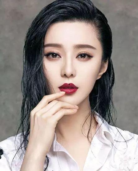 明星给明星网红化妆,网红明星妆容大揭秘