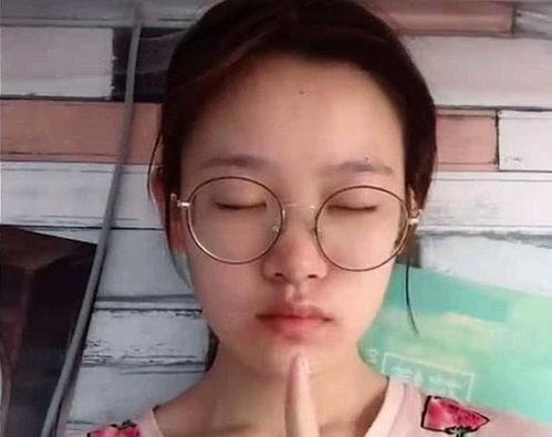 广东眼镜妹宿舍吃瓜爆料本人,一场宿舍吃瓜爆料的真实故事