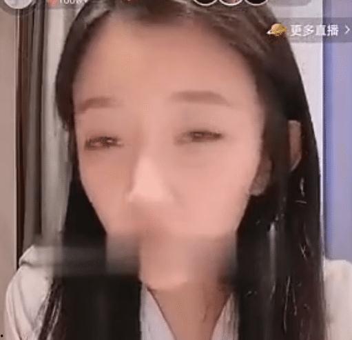 小伊伊吃瓜爆料视频,揭秘娱乐圈幕后真相
