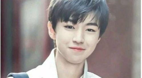 爆料吃瓜王俊凯图片高清,吃瓜群众热议不已