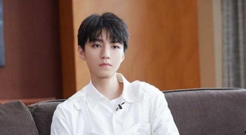 爆料吃瓜王俊凯图片高清,吃瓜群众热议不已