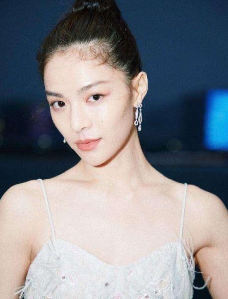 吃瓜爆料钟楚曦图片,独家美图曝光引热议