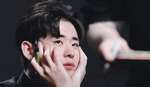 张云雷吃瓜爆料图片大全,揭秘娱乐圈幕后真相